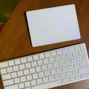 Apple Magic Keyboard and TouchPad (Wireless Bluetooth)